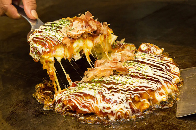 Món bánh xèo Nhật Bản Okonomiyaki